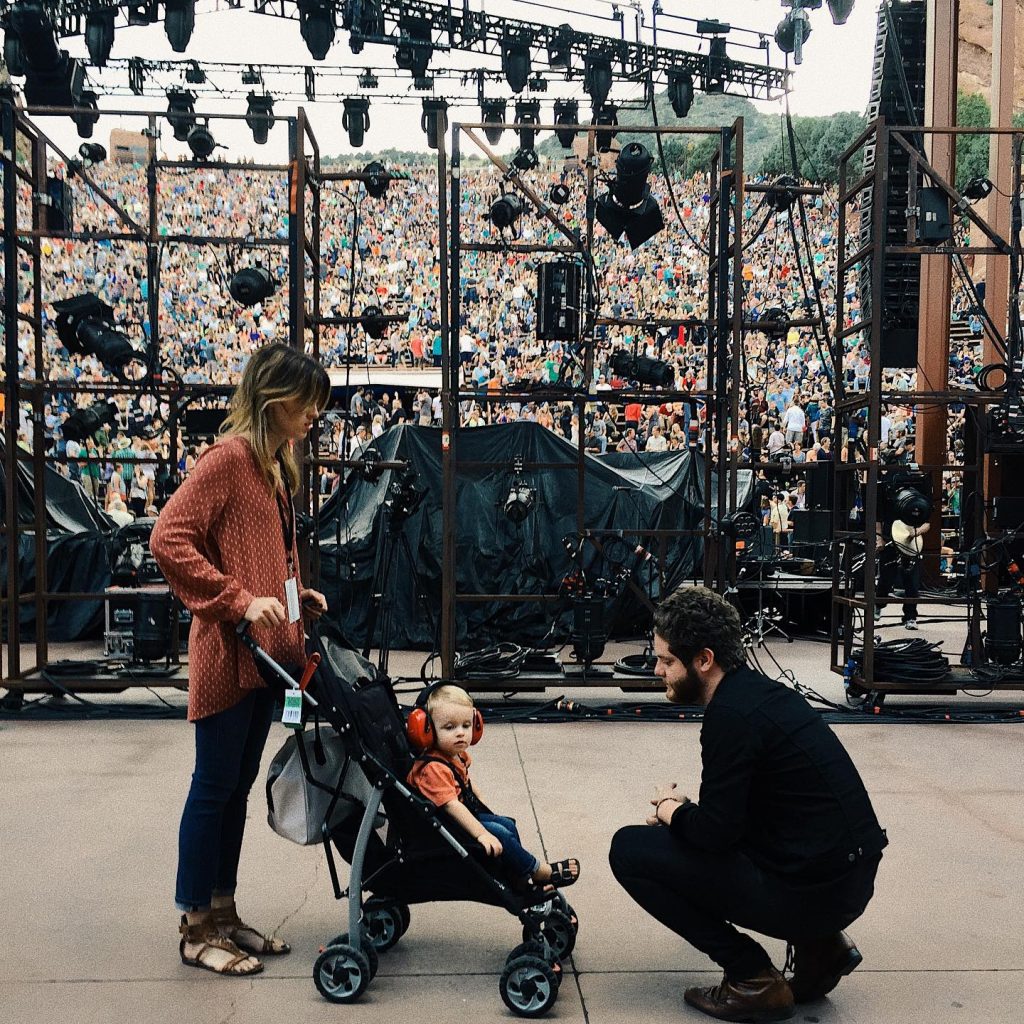 josh lovelacebackstage with family